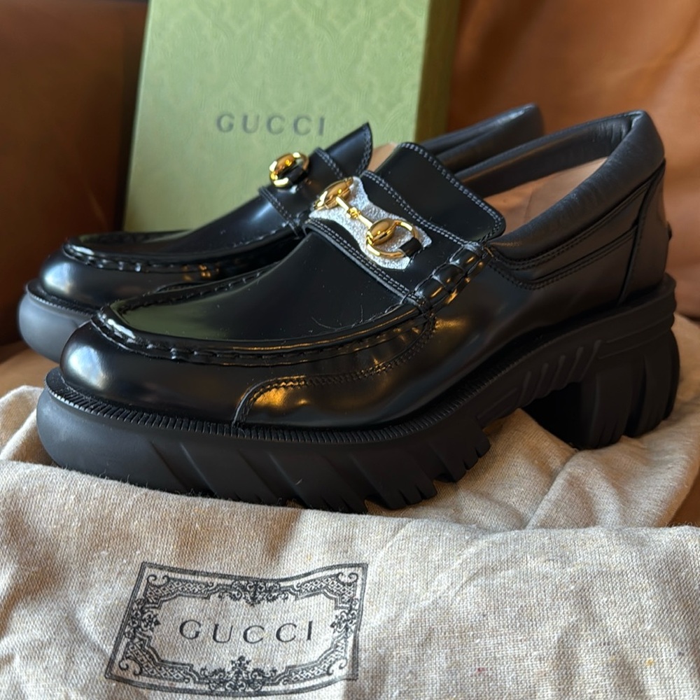 GUCCI WOMENS SIZE 42 Brand New Black Loafers